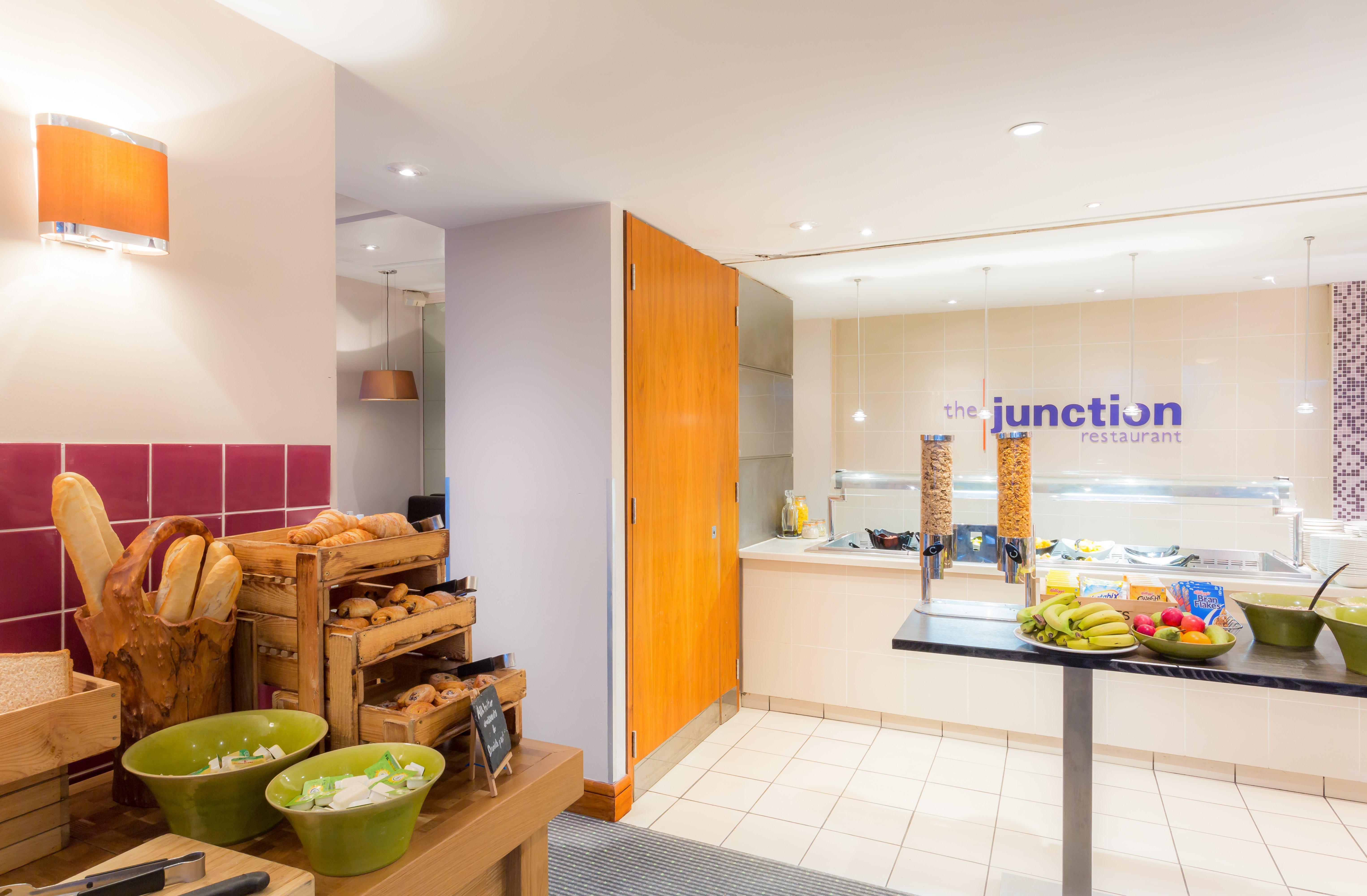Holiday Inn Cambridge By Ihg Girton  Εξωτερικό φωτογραφία
